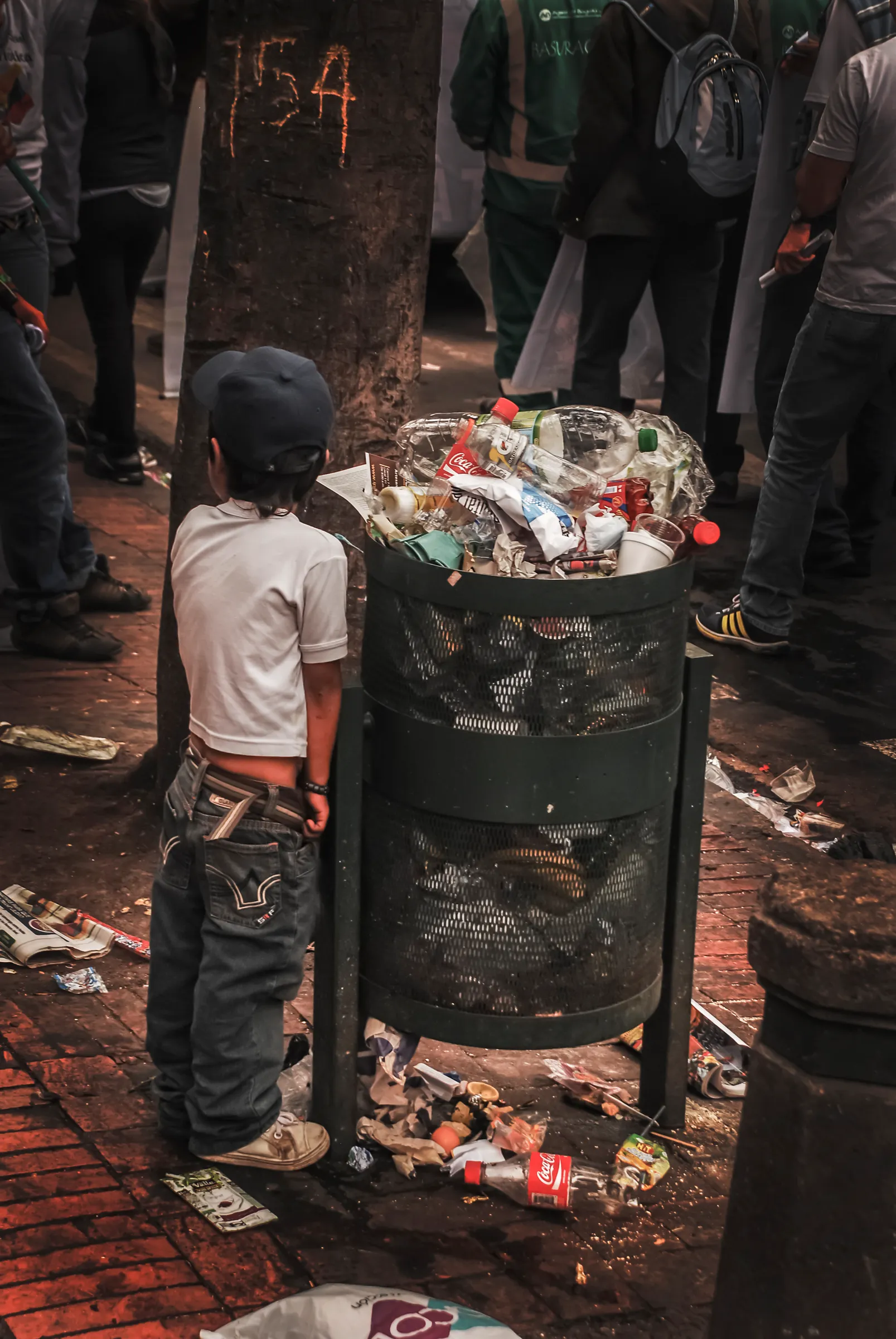 Frente a los Desechos